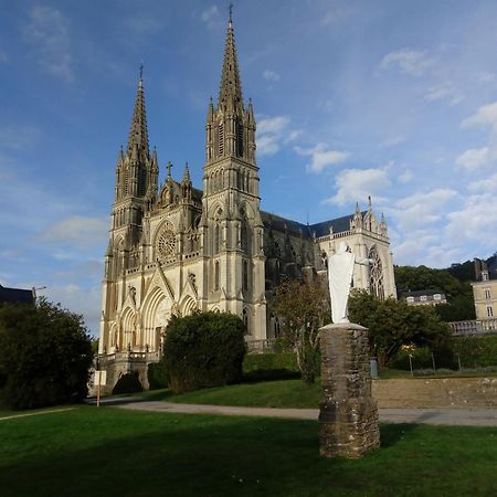 Bed and Breakfast Le Bourgis La Chapelle-Montligeon Экстерьер фото