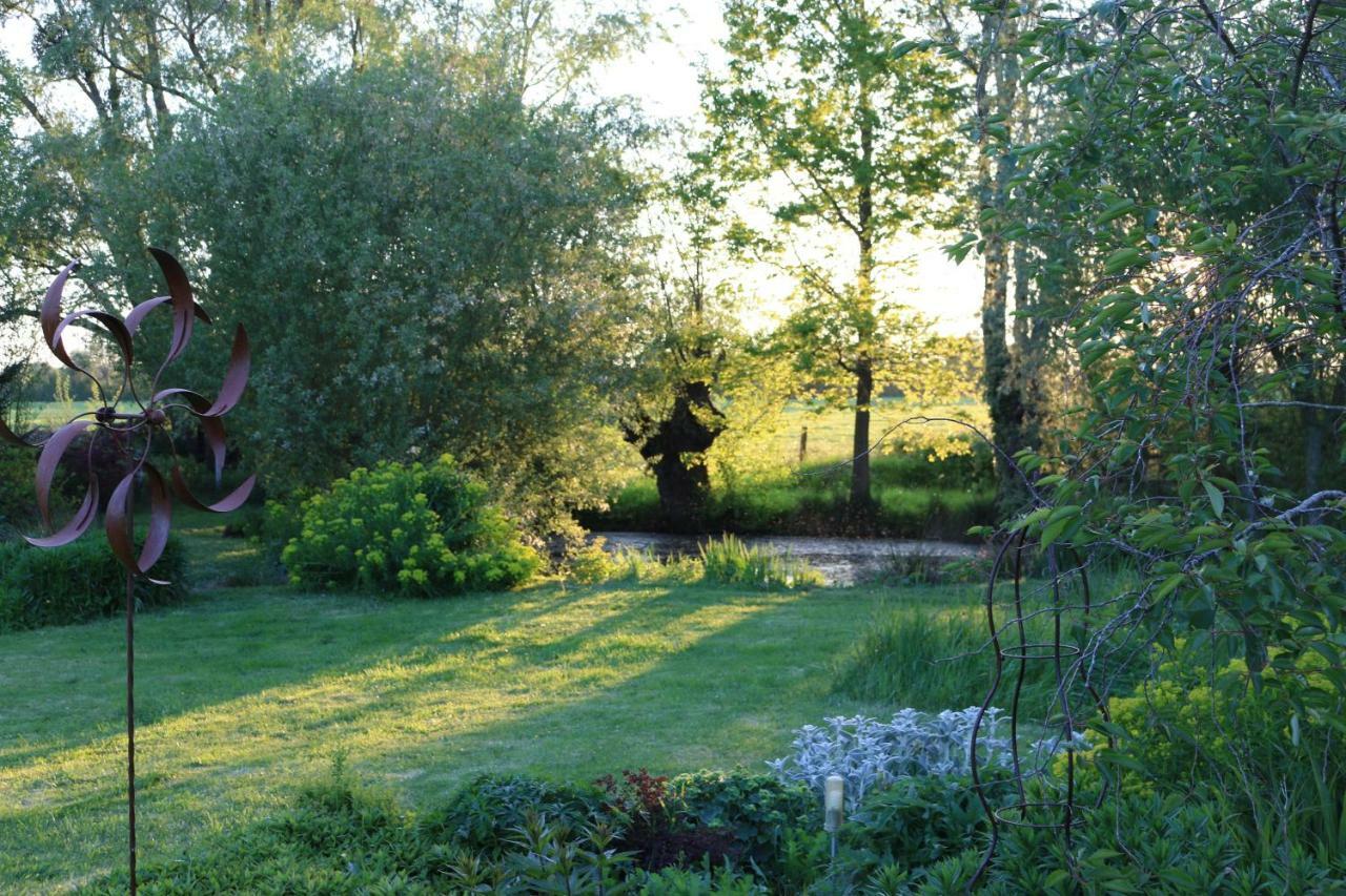 Bed and Breakfast Le Bourgis La Chapelle-Montligeon Экстерьер фото