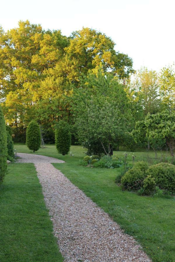 Bed and Breakfast Le Bourgis La Chapelle-Montligeon Экстерьер фото
