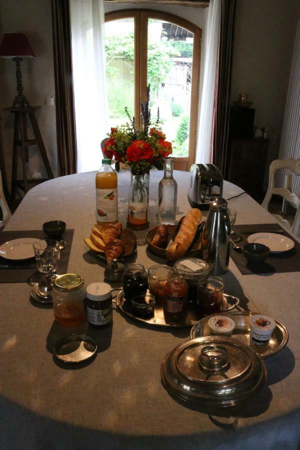 Bed and Breakfast Le Bourgis La Chapelle-Montligeon Экстерьер фото