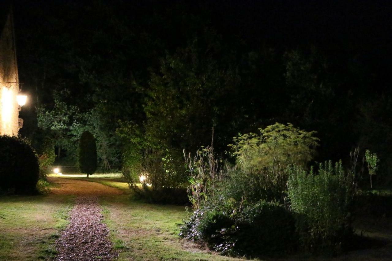 Bed and Breakfast Le Bourgis La Chapelle-Montligeon Экстерьер фото