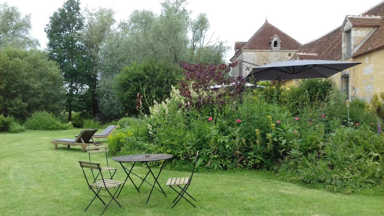 Bed and Breakfast Le Bourgis La Chapelle-Montligeon Экстерьер фото