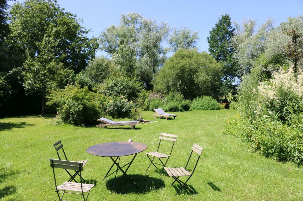 Bed and Breakfast Le Bourgis La Chapelle-Montligeon Экстерьер фото